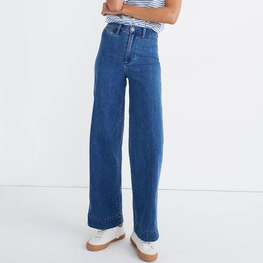 Madewell Emmett slim full length high rise jeans.  Washed denim.  Size 26.